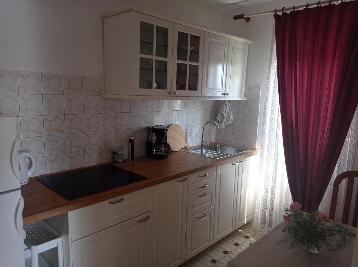 Adrian'S Apartments & Winery ลุมบาร์ดา ภายนอก รูปภาพ